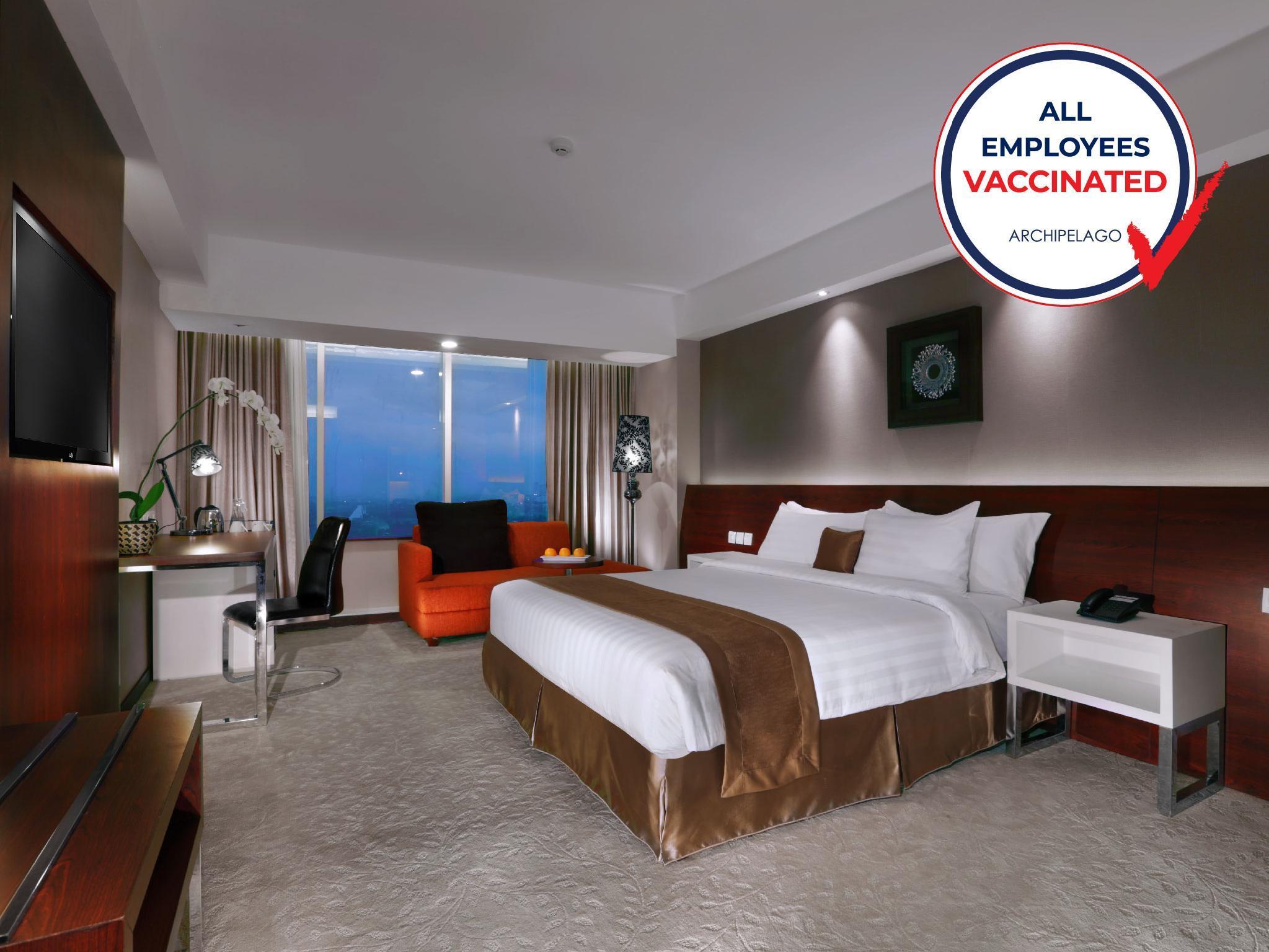 The Alana Yogyakarta Hotel And Convention Center Слеман Экстерьер фото